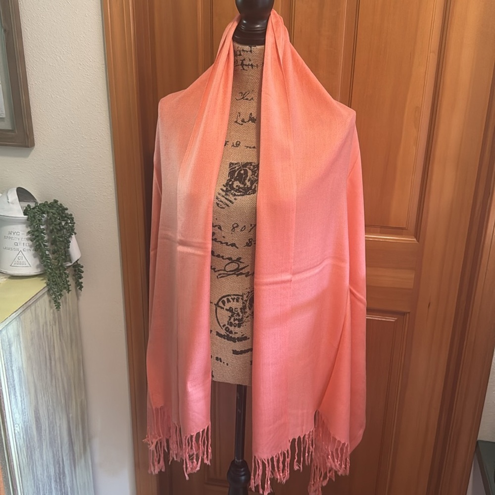 🆕 Peach Pashmina Scarf/Wrap silk blend with fringe